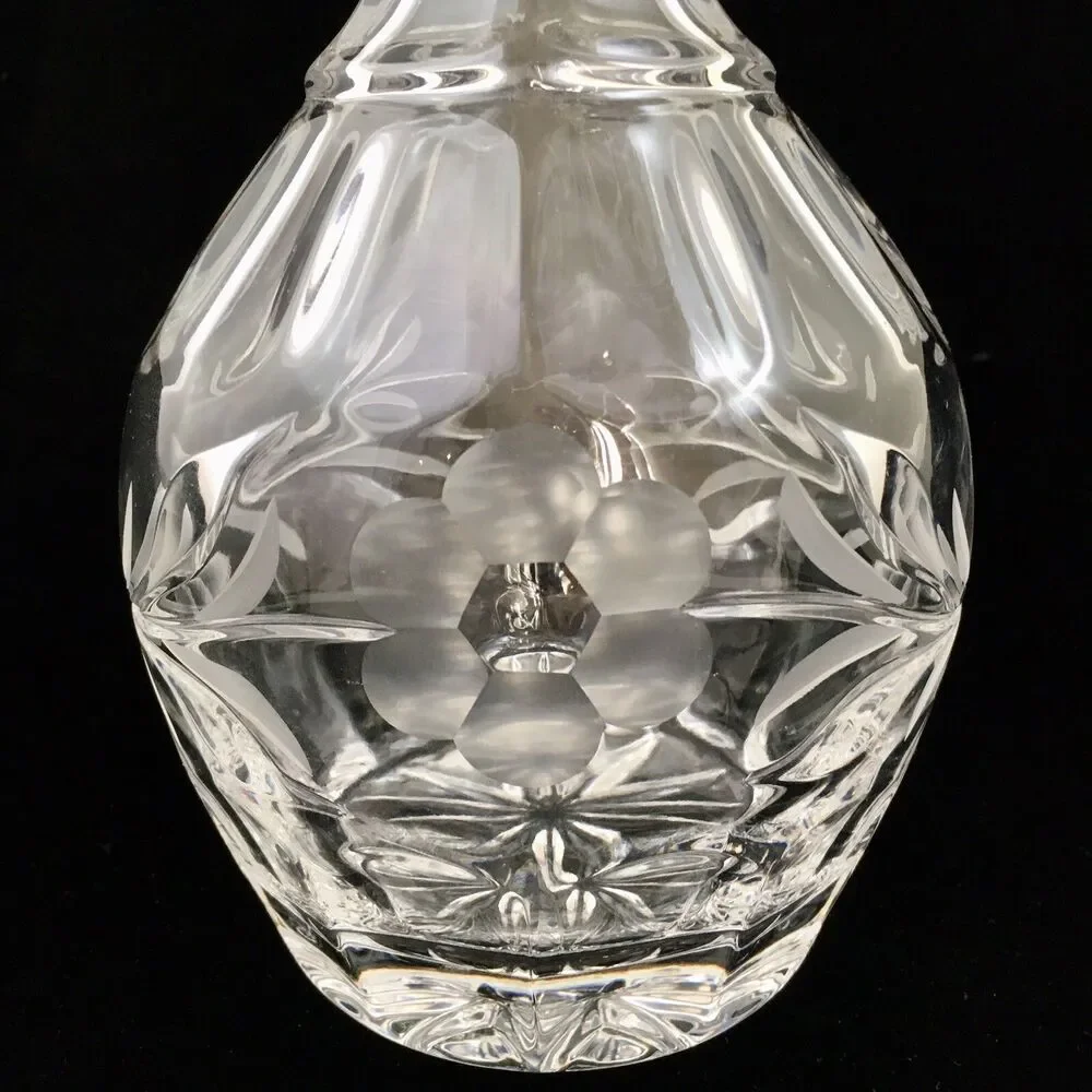 Gorham Crystal Wine Decanter 11” Tall “Spring Meadow” Clear